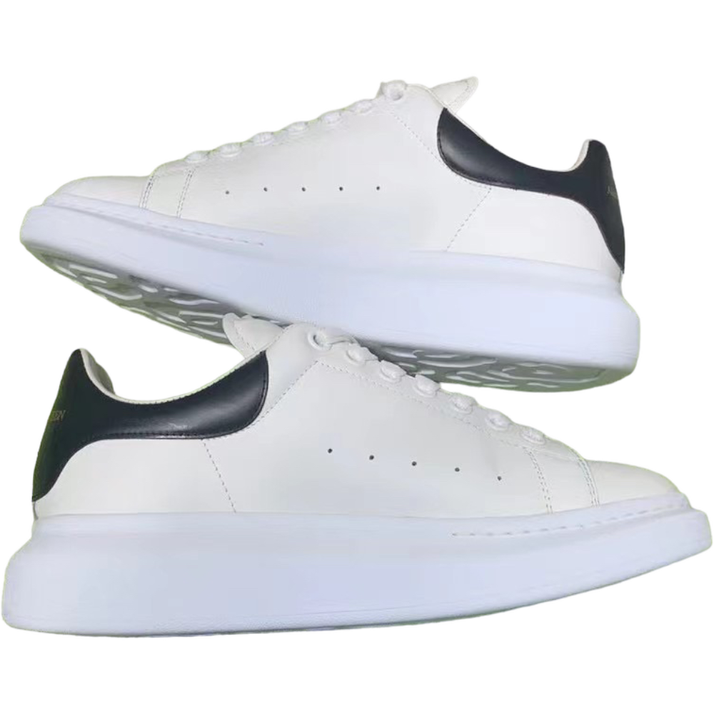 ALEXANDER MCQUEEN OVERSIZED SNEAKER ‘WHITE BLACK’