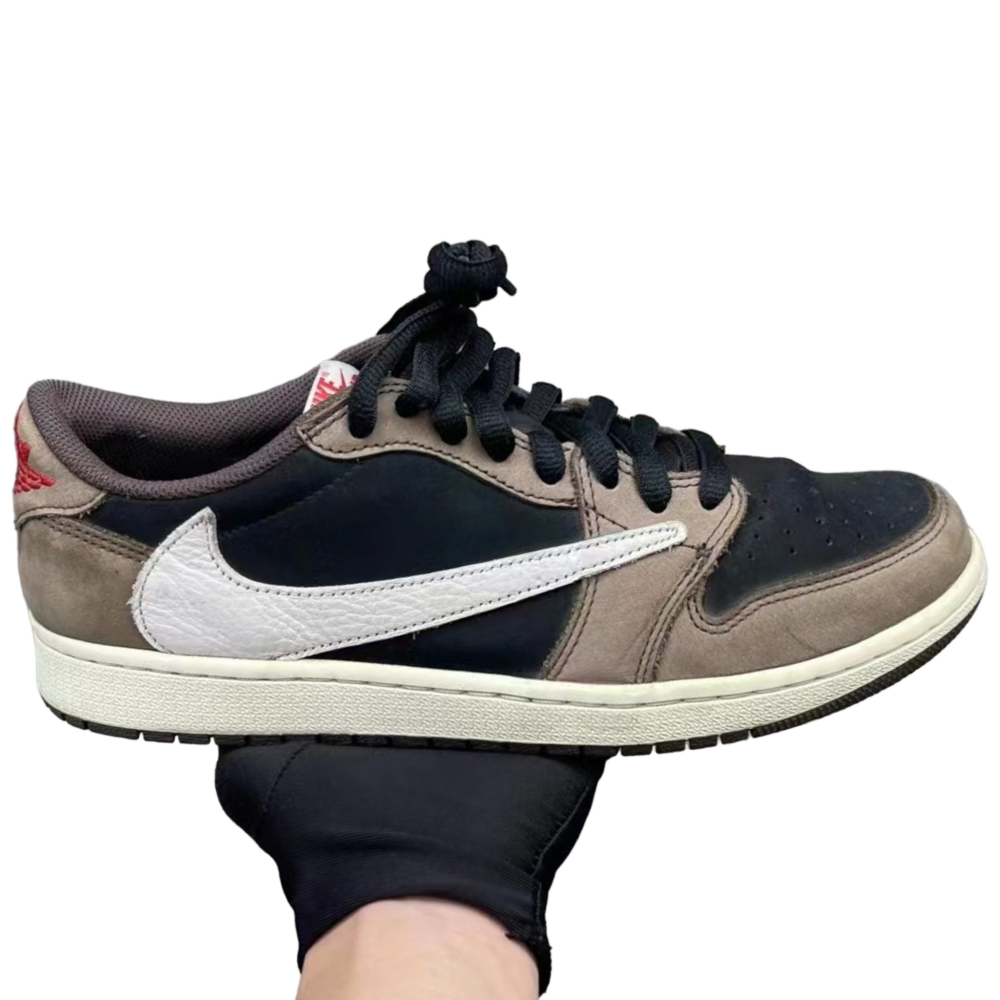 NIKE X TRAVIS SCOTT AIR JORDAN 1 LOW ‘MOCHA’