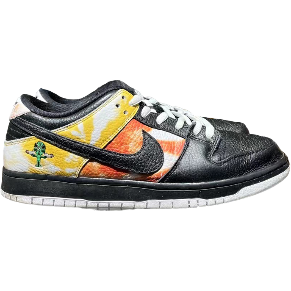 NIKE DUNK SB LOW ‘TIE-DYE RAYGUN – BLACK’