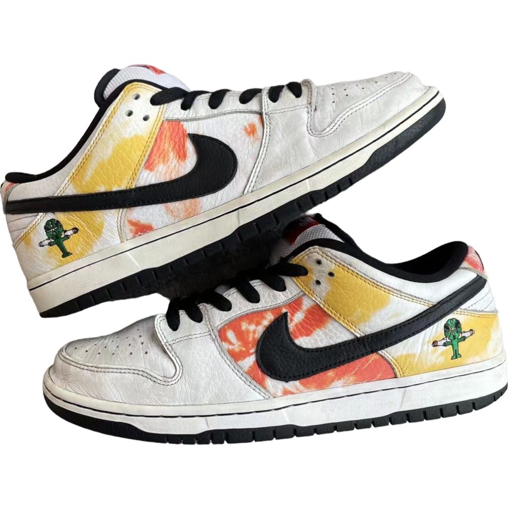 Dunk SB Low ‘Tie-Dye Raygun – White’