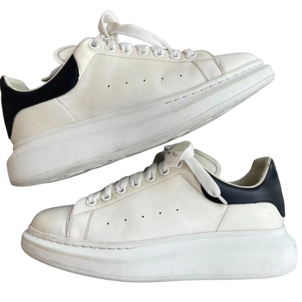 ALEXANDER MCQUEEN OVERSIZED SNEAKER ‘WHITE BLACK’