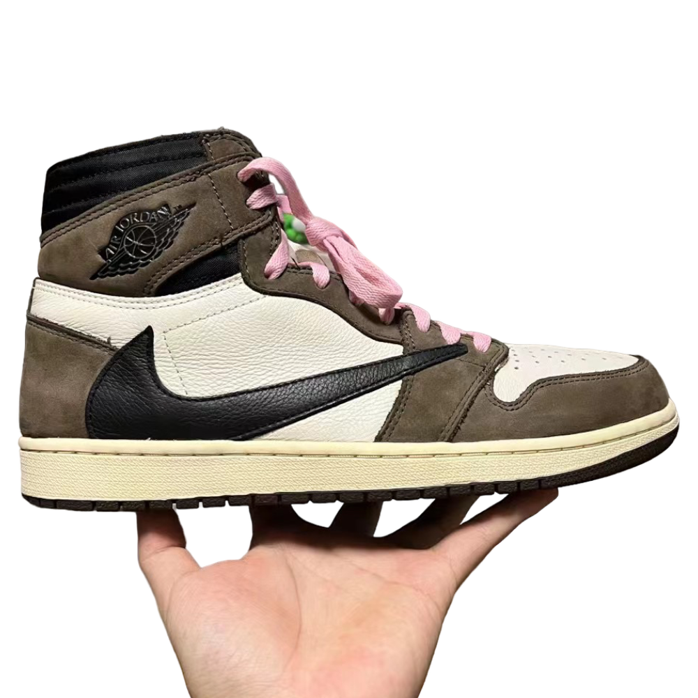 NIKE X TRAVIS SCOTT AIR JORDAN 1 RETRO HIGH OG ‘MOCHA’