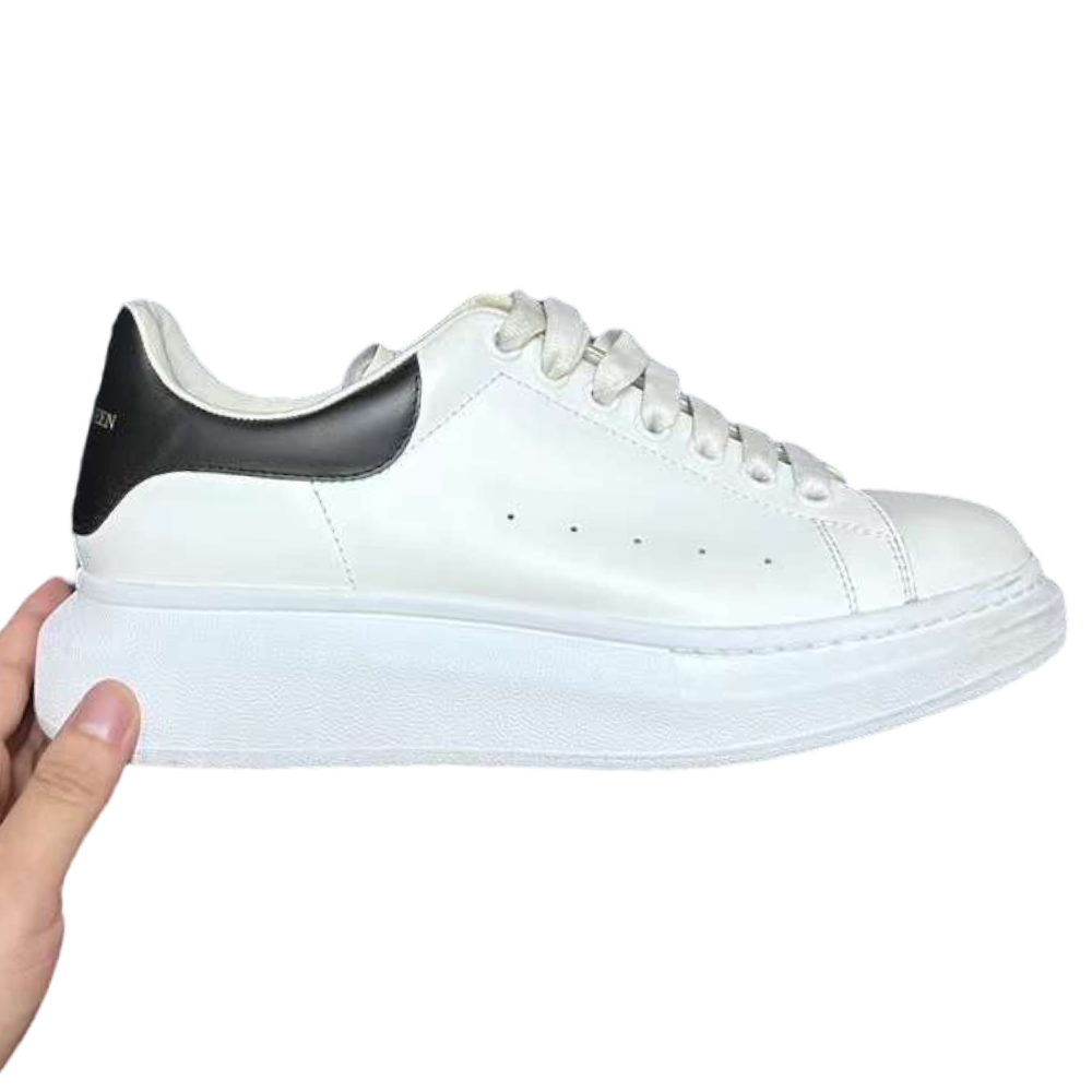 ALEXANDER MCQUEEN OVERSIZED SNEAKER ‘WHITE BLACK’ ALEXANDER MCQUEEN OVERSIZED SNEAKER ‘WHITE BLACK’