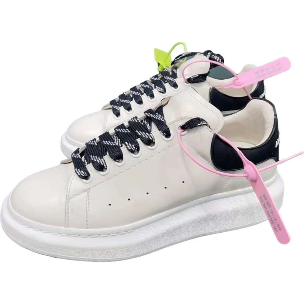 ALEXANDER MCQUEEN OVERSIZED SNEAKER ‘WHITE BLACK’