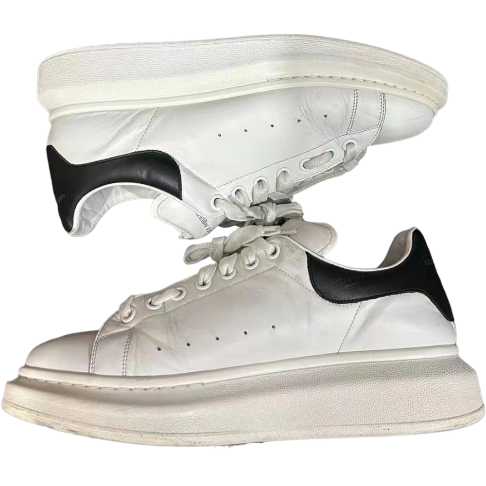 ALEXANDER MCQUEEN OVERSIZED SNEAKER ‘WHITE BLACK’