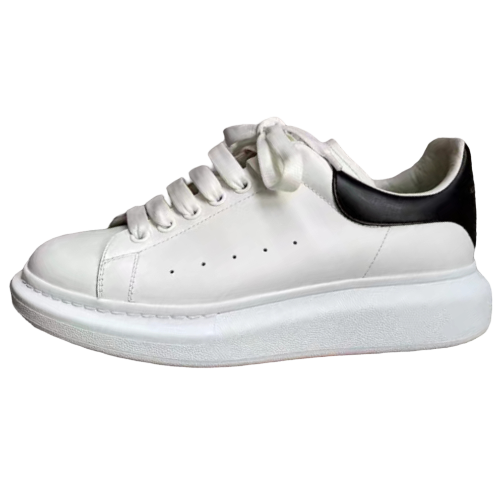 ALEXANDER MCQUEEN OVERSIZED SNEAKER ‘WHITE BLACK’