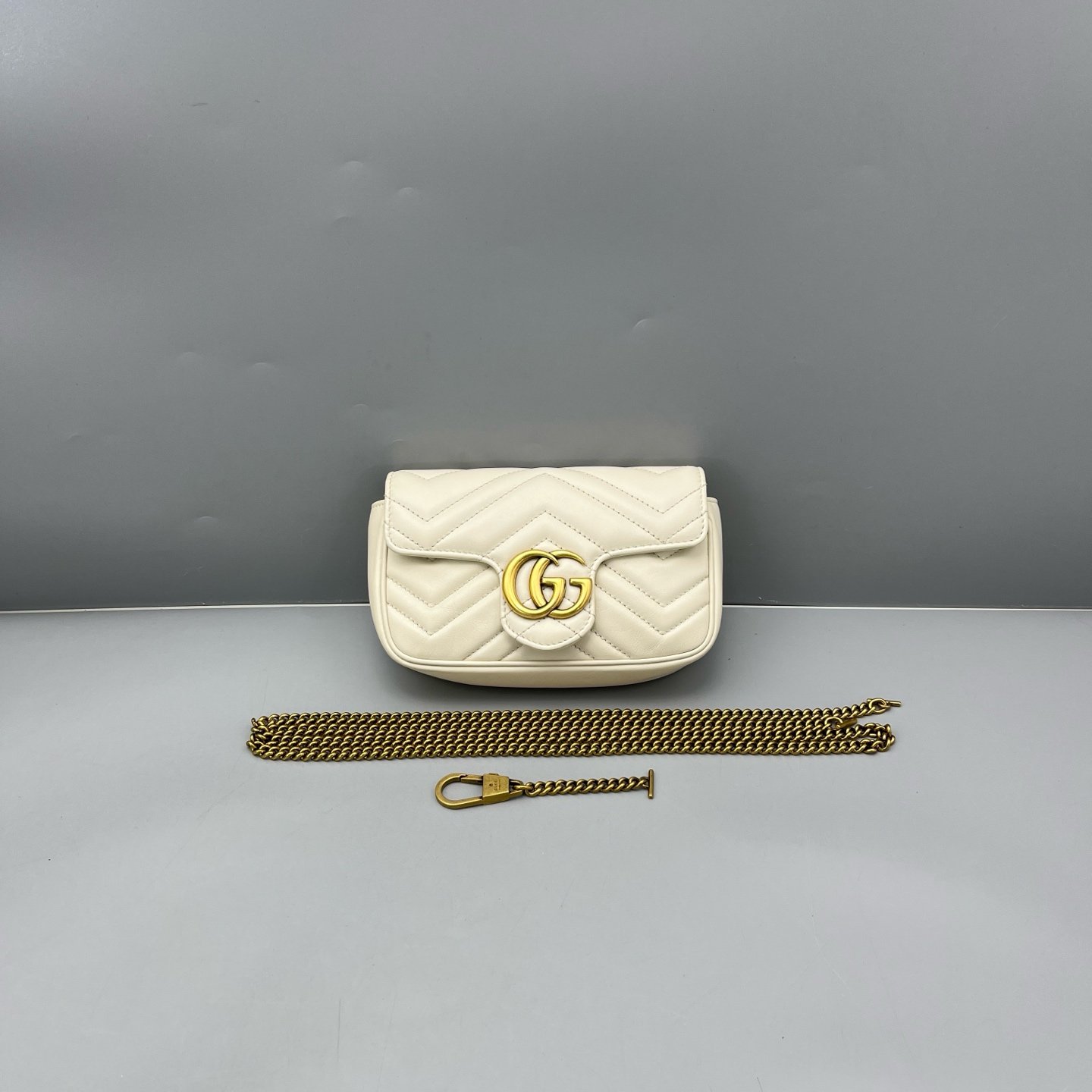 Gucci Super Mini Marmont in White GHW