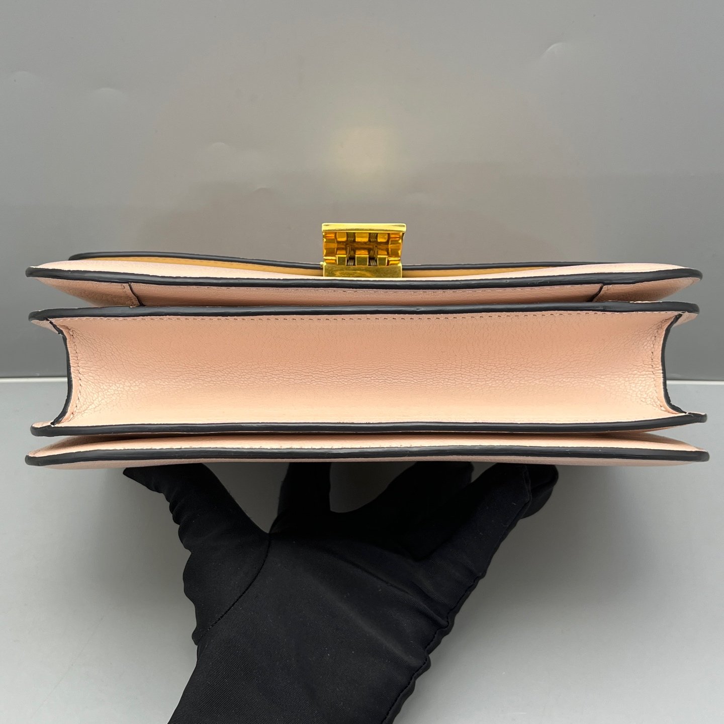 c1564220.jpg